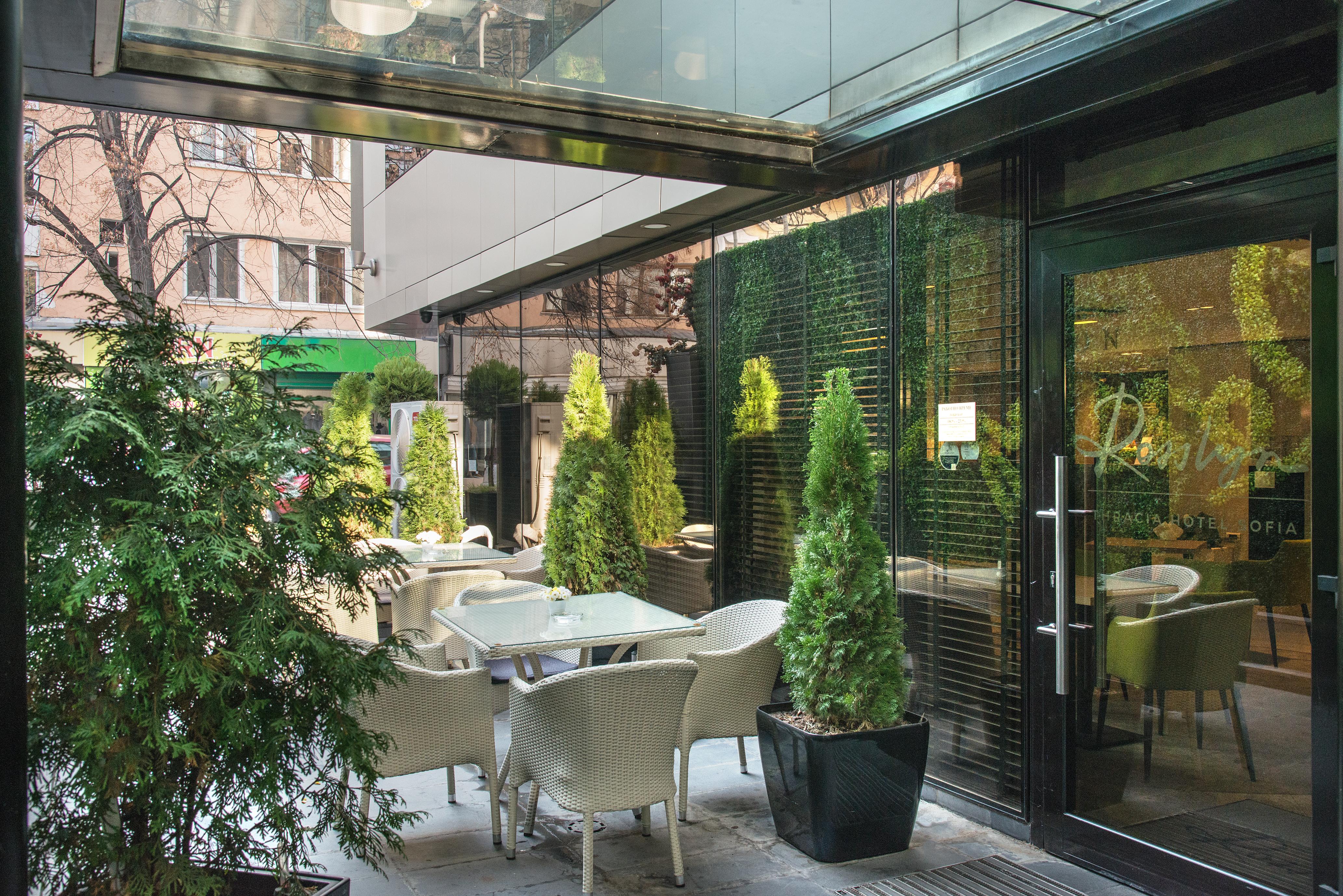 Rosslyn Thracia Hotel