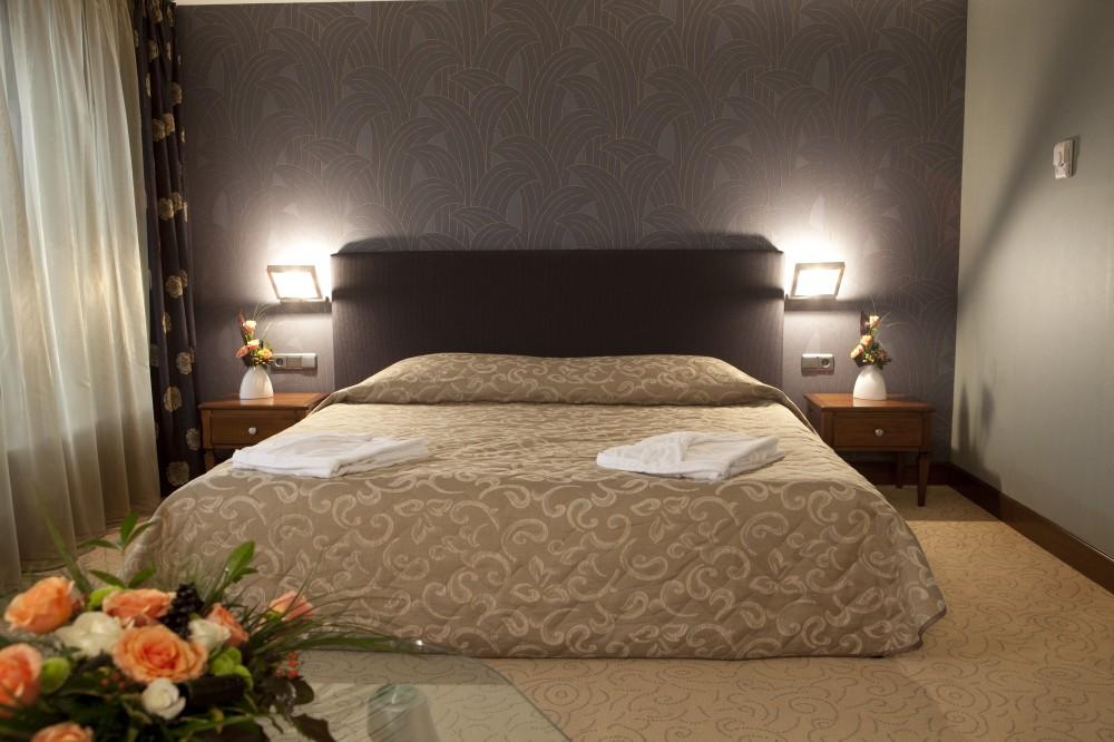 Rosslyn Thracia 4*